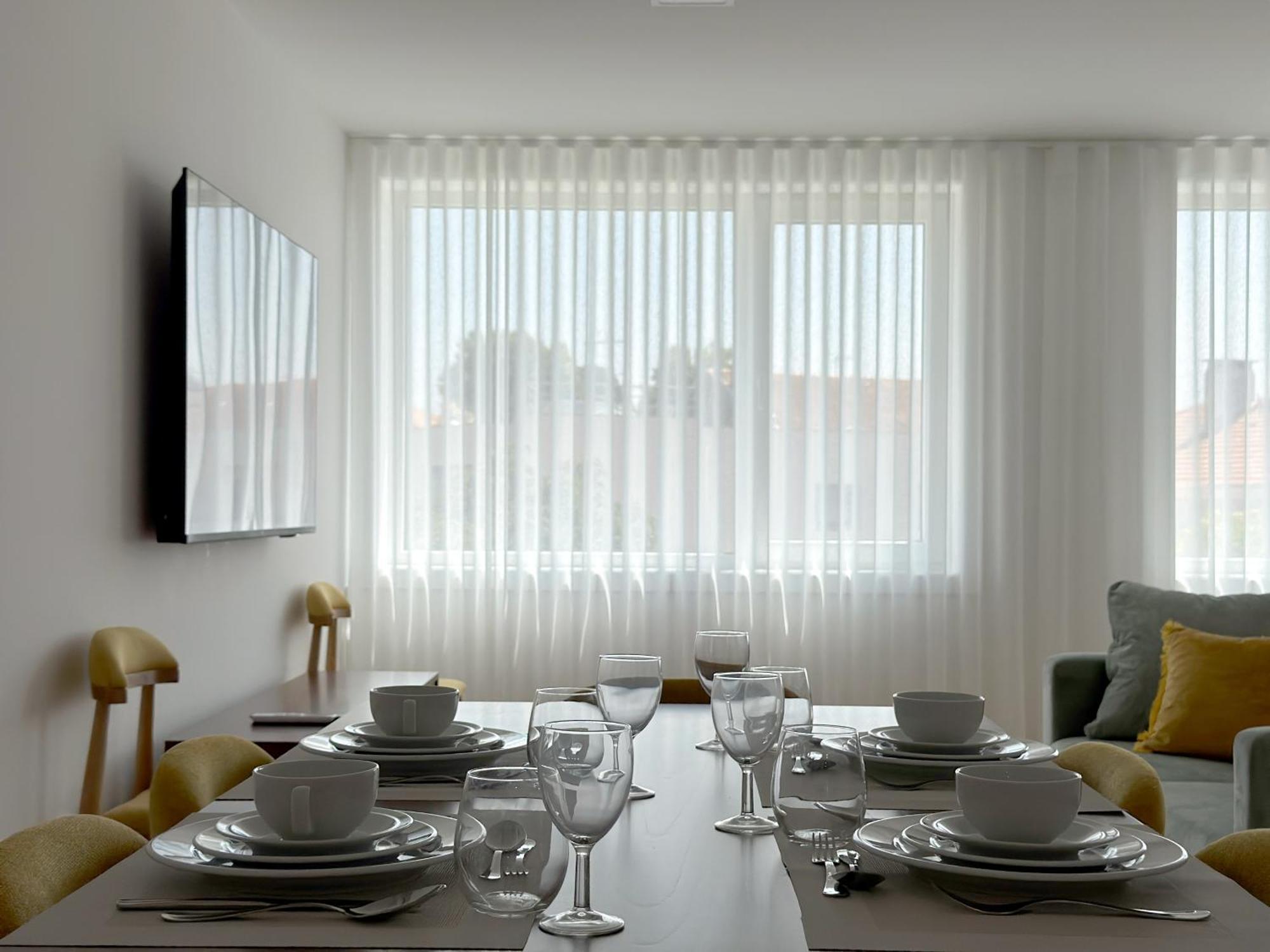 Vibrant Host Solutions-Campo 24 Agosto Apartment Порто Екстериор снимка