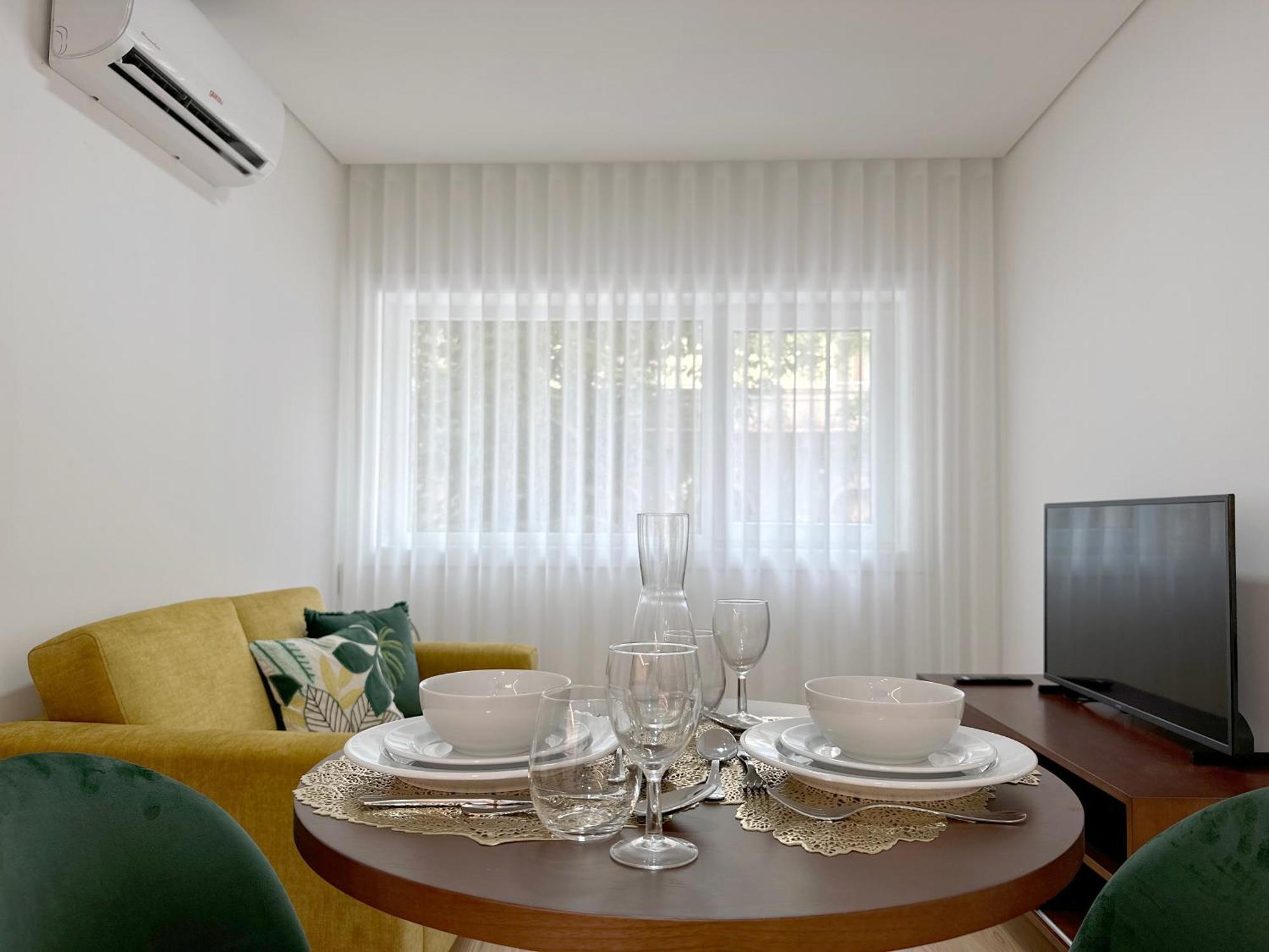 Vibrant Host Solutions-Campo 24 Agosto Apartment Порто Екстериор снимка